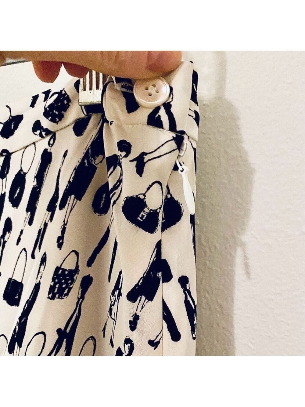 Kate Hill Silk Black and White Skirt Petite - Picture 5 of 7
